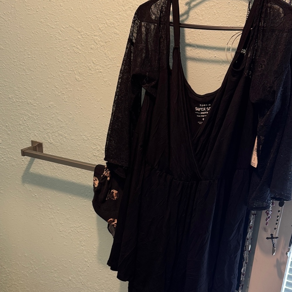 Torrid Black Super Soft Knit Cold Shoulder Top